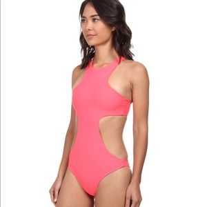 BRAND NEW WITHOUT TAGS mikoh Osaka one piece small